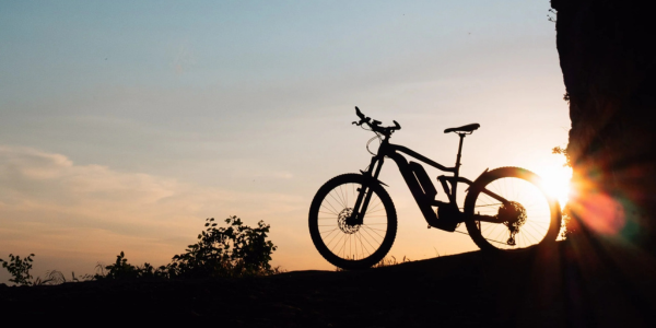 Electric Bike vs. Electric Dirt Bike: What’s the Difference?