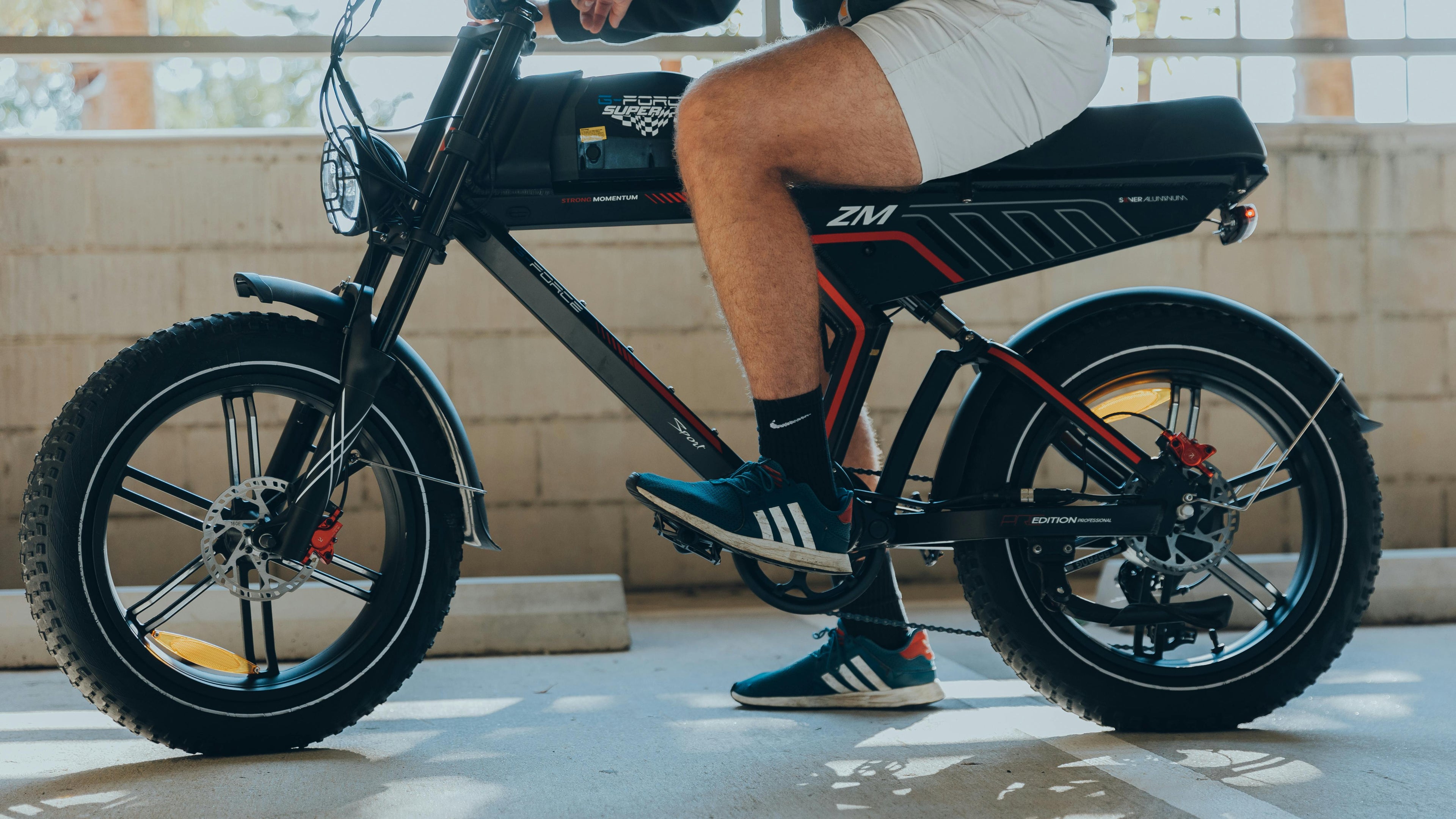 ⚡ How Far Can an Electric Bike Go? Real Range Explained
